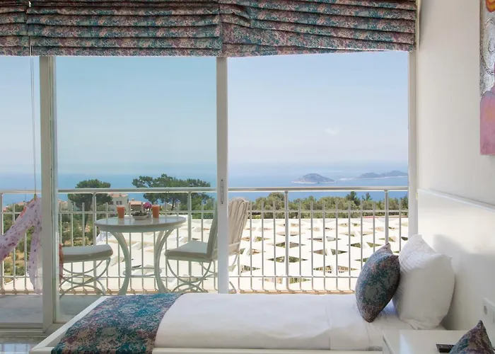 Infinity Kalkan